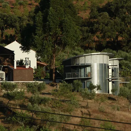Feriegård Bela Vista Silo Housing *
