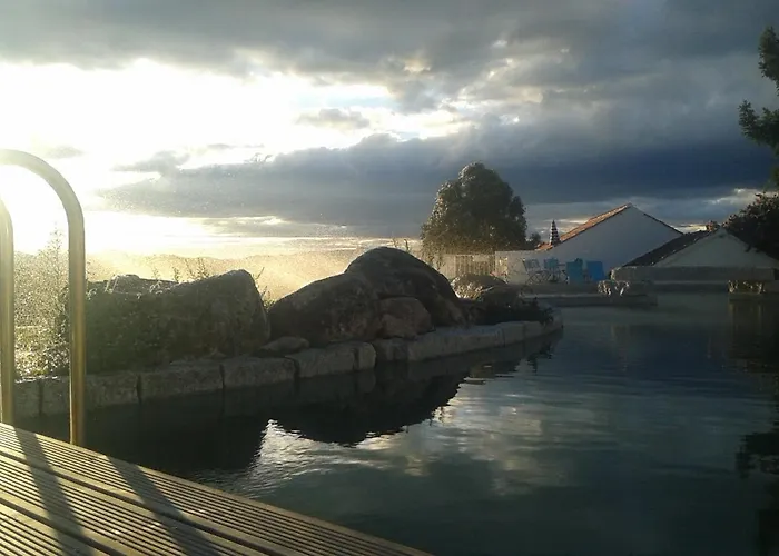 Bela Vista Silo Housing * Алфандега-да-Фе